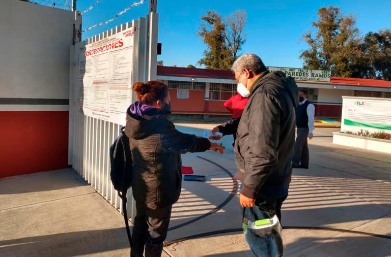 Entrega SEPE Libros de Texto Gratuito en Secundarias Generales y Técnicas
