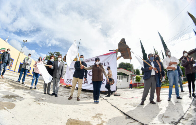 Anabell Ávalos Inicia y Entrega Obras en Comunidades y Colonias de la Capital