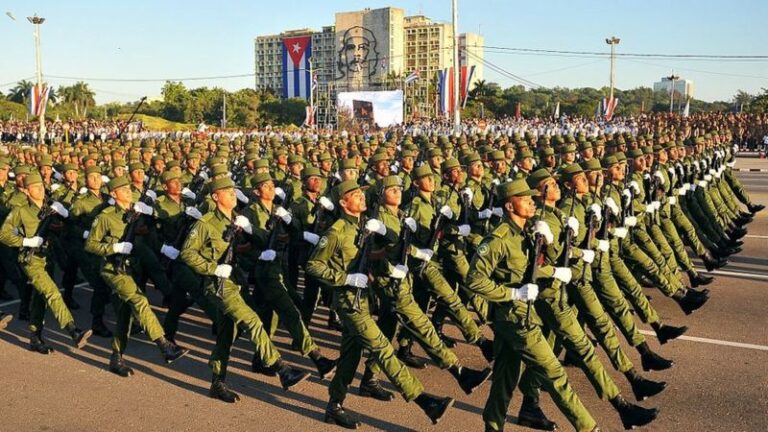 Prohíbe EEUU Enviar Remesas a Cuba Mediante Compañías de Militares Cubanos