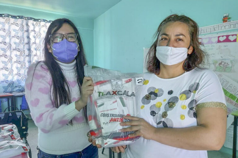 Distribuyó la SEPE 138 mil Útiles Escolares de Educación Básica