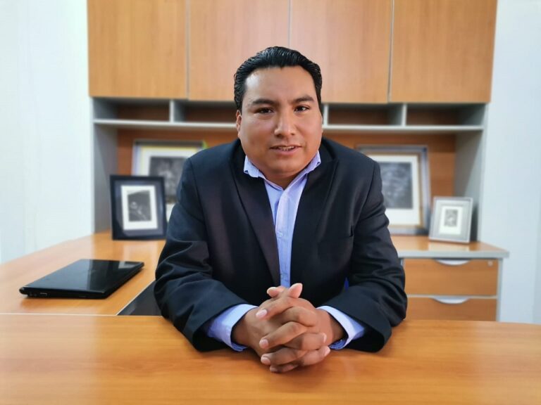 Felicita Canaco-Chiautempan a FSM por su Registro Como Partido