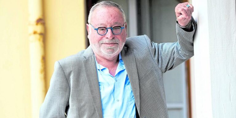 El Problema no es el Político, Está en la Gente que lo Elige: Fernando Savater