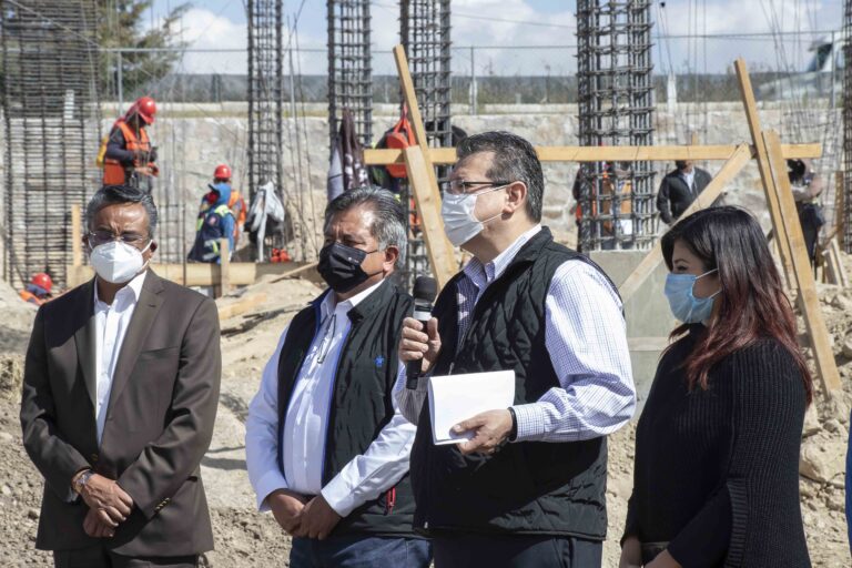Marco Mena Supervisa la Obra de 20 mdp en Construcción del Centro de Información de UPTREP