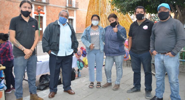 Piden Artesanos que los Dejen Vender Para Poder Pagar Préstamo