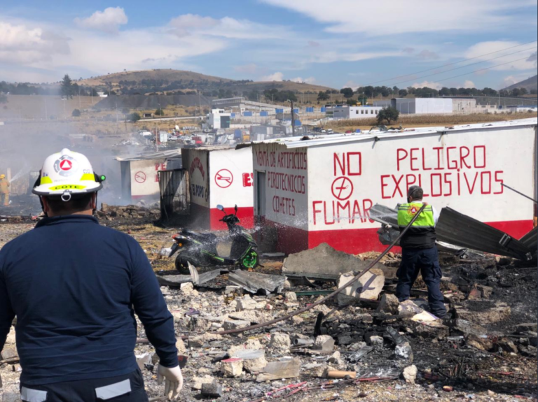 Explotan Puestos de Pirotecnia en Sanctórum; no hay Víctimas