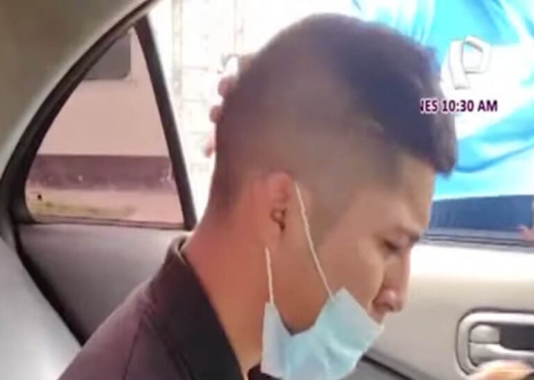 Delincuente Llora Pidiendo a su Mamá