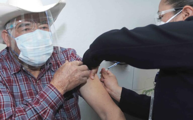 Maltrato a Viejos /Salvador Camarena (El Financiero)