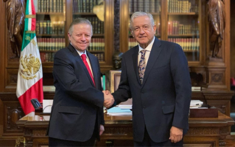 Senadores Serviles /Ivonne Melgar (Excélsior)