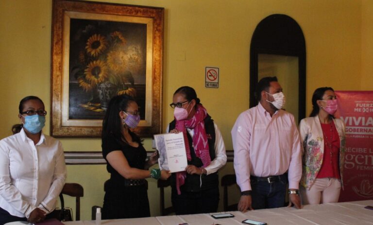 Recoge Viviana Barbosa Propuestas de la ong ‘Mujer y Utopía’