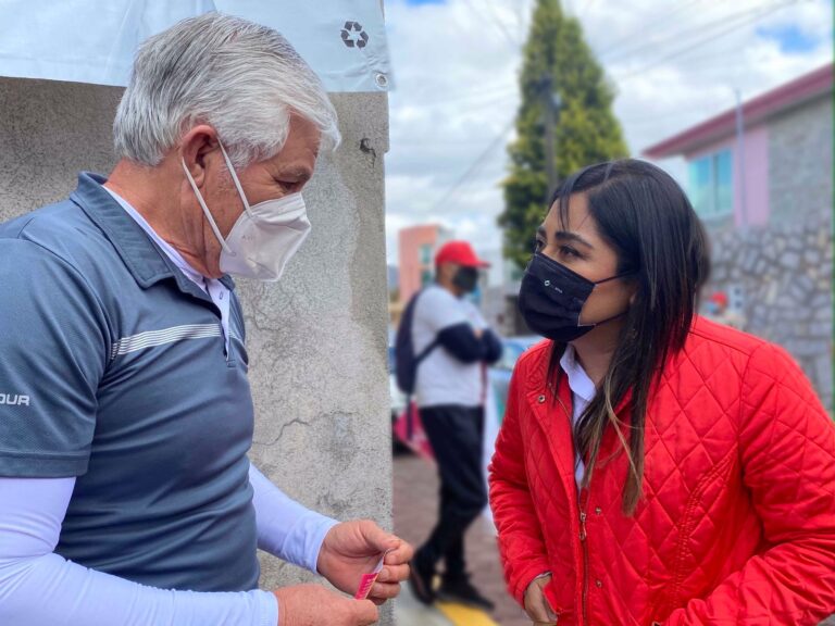 Anabel Alvarado Realiza Recorrido por las Calles de Ocotlán y San Gabriel Cuauhtla