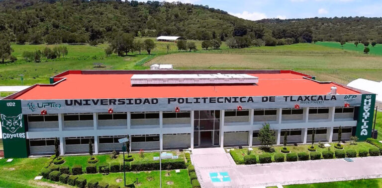 Firmen Uptrep y UTT Convenio de Colaboración