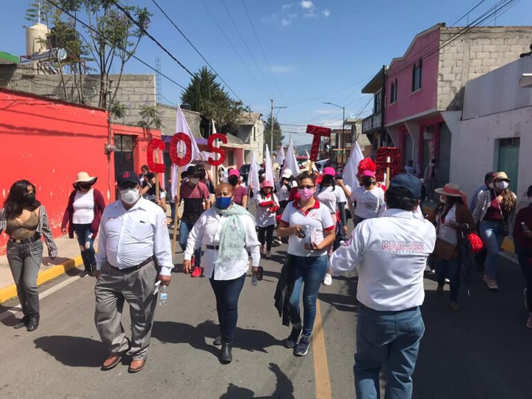 Evangelina Paredes Compartió sus Propuestas en Calles de Xaloztoc
