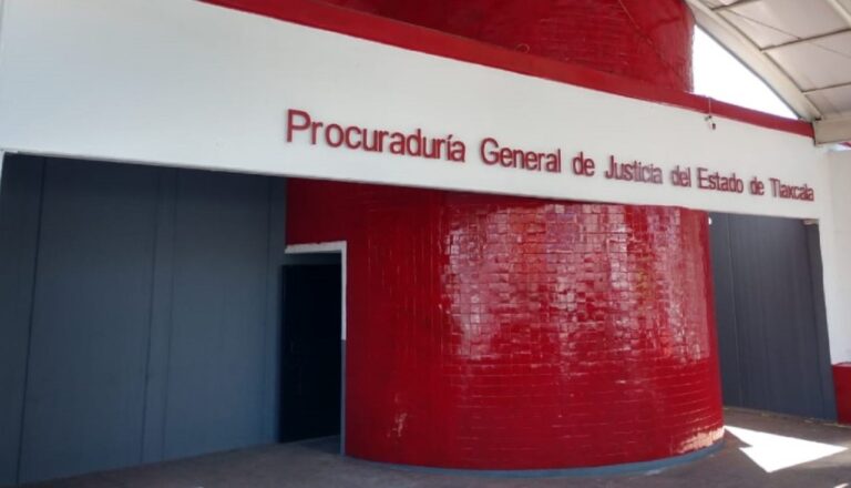 Mantiene Gobierno de Tlaxcala Apoyo a Familiares de Fallecidos en Sanctórum