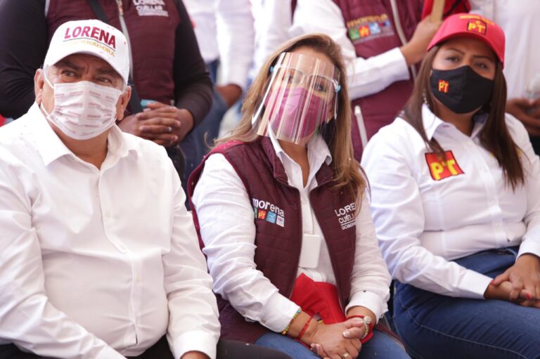 Padre de “Checo” Pérez Acompaña a Lorena Cuéllar en Campaña