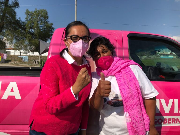 Se Reúne Viviana Barbosa con la Estructura de Fuerza por México en Tzompantepec y Topilco