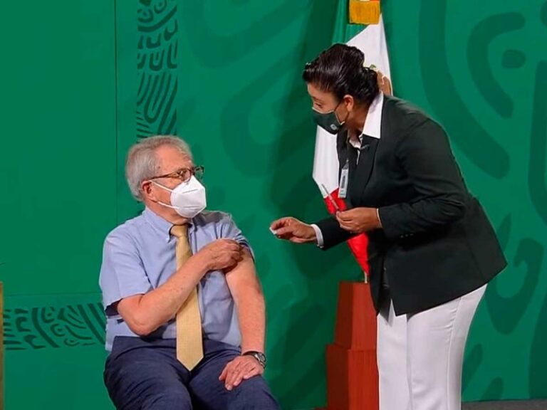 ‘Vacúnense, este país se ha esforzado para traer dosis’: enfermera