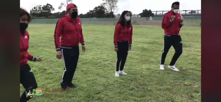 Realiza IDET actividad física basadas en rondas infantiles