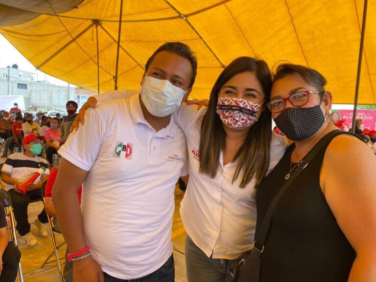 Anabel Alvarado Acompañó Cierre de Raúl Pérez Candidato a Presidencia de Comunidad en Cuauhtelulpan