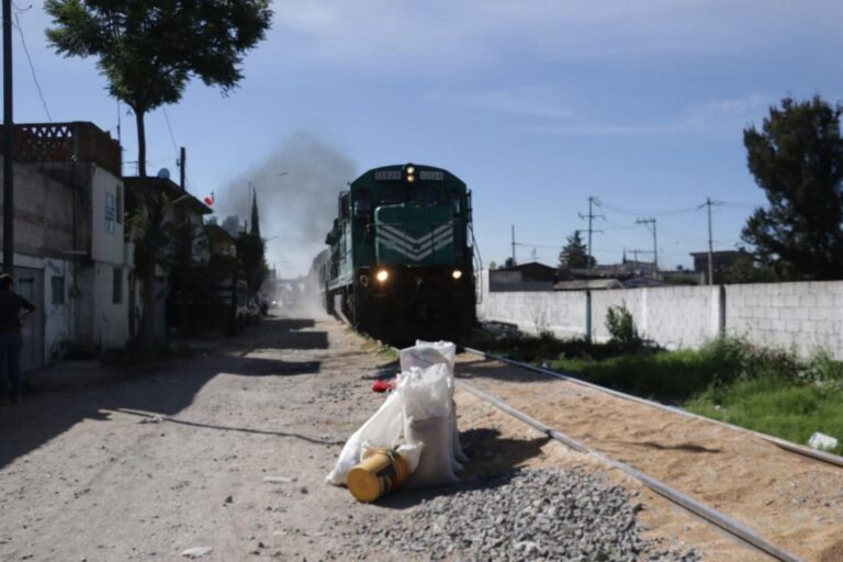 Condenan a Tres Personas por Robo de Mercancía al Tren