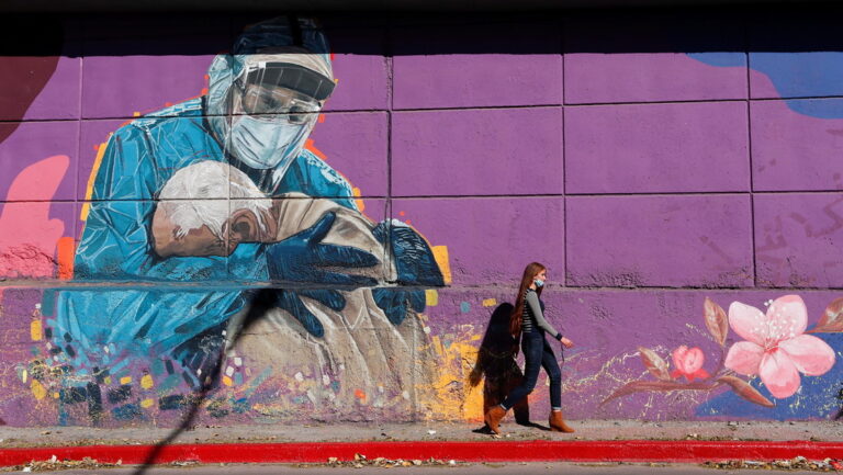 Argentina decreta 5 días de duelo nacional por 100.000 muertes por la pandemia