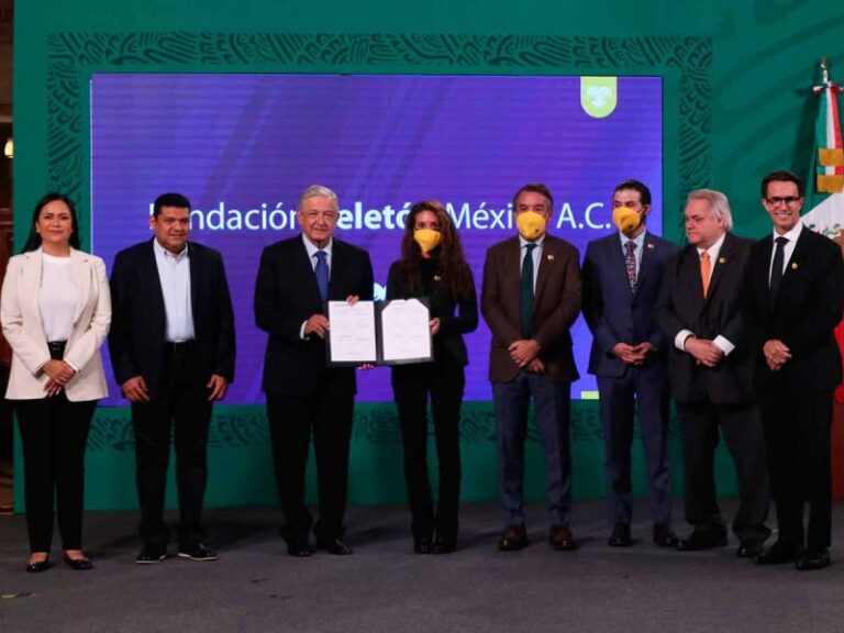 AMLO y Teletón Unidos por Niños y Niñas con Discapacidad