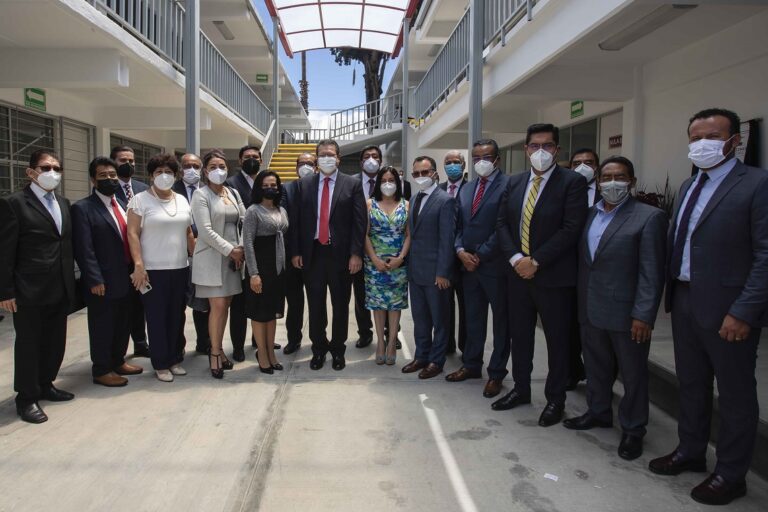 Plantel Azteca Lleva el Nombre del Profe Florentino Domínguez