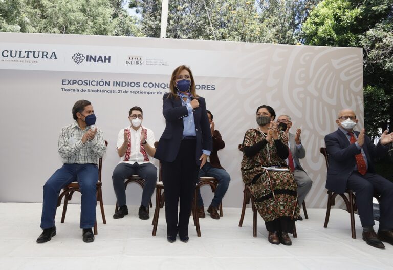 Indios Conquistadores: Inaugura Gobernadora una Muestra Paradójica