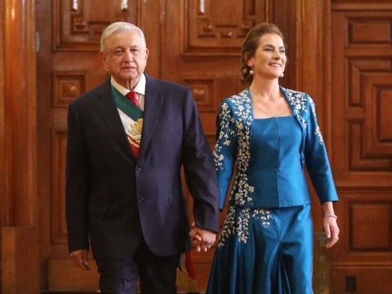 Así fue el Vestido de Beatriz Gutiérrez Müller Para Ceremonia del Grito
