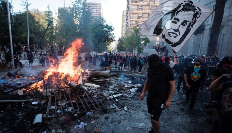 Alerta Santiago /Iván Poduje (Chile)