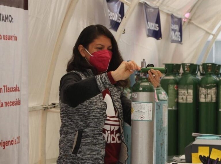 Apoyó el Gobierno con 2000 Tanques de Oxígeno a Tlaxcaltecas con Covid
