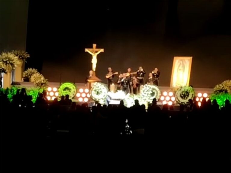 Inicia homenaje a Vicente Fernández en el rancho Los Tres Potrillos