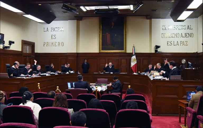 Apellido de la Mamá Podrá ir Antes que el del Papá: SCJN