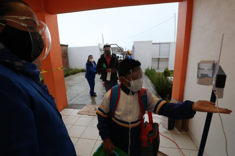 SEPE-USET anuncian regreso escalonado de estudiantes