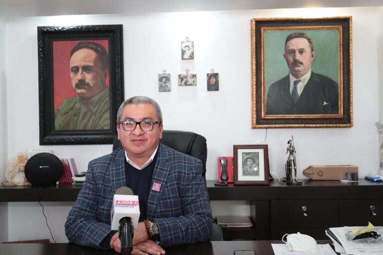 Próximo sábado inicia vacunación a trabajadores de la educación: SEPE