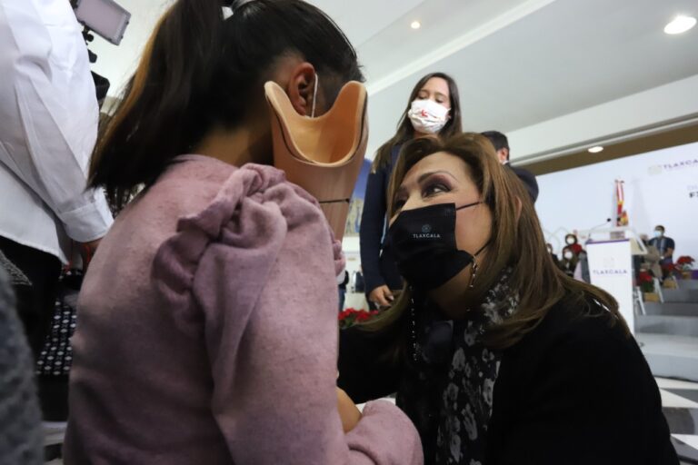 Firmó Lorena Cuéllar Acuerdo con los 60 Ayuntamientos en Atención a Personas con Discapacidad