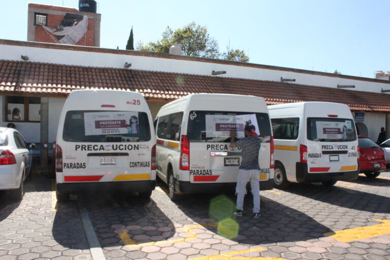 Unidades de transporte público deberán cumplir el 70% de su capacidad: SMyT