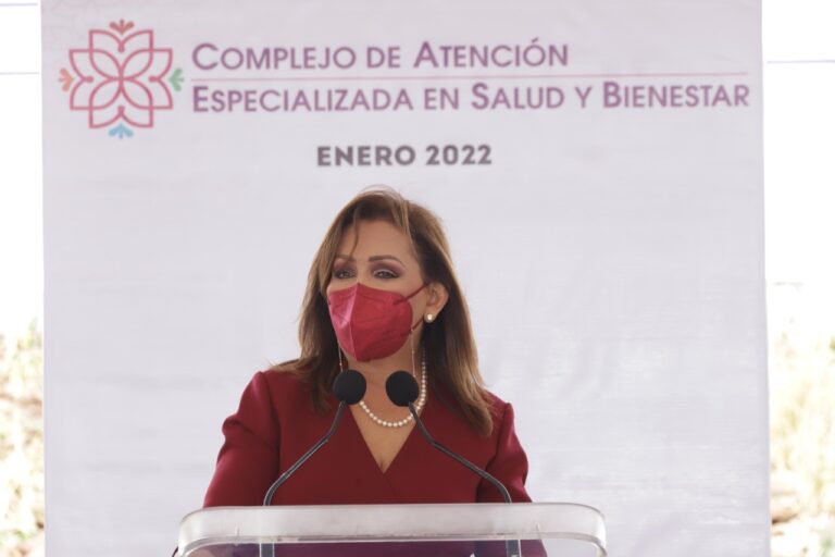 Verifica Lorena Cuéllar el Complejo de Atención Especializada en Salud y Bienestar