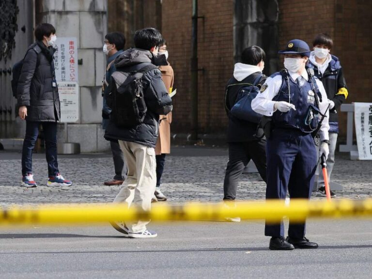 Ataque con cuchillo en universidad de Japón deja 3 heridos