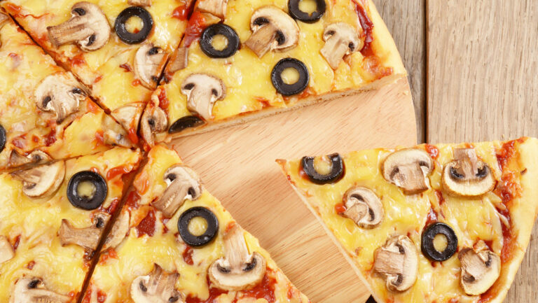 La UEFA demanda a pequeño local que ofrece pizza «champions league»