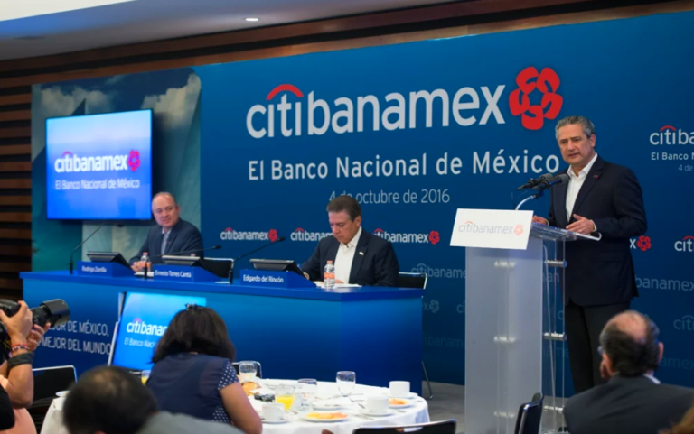 Citi Vende Banamex /L. M. González (México)