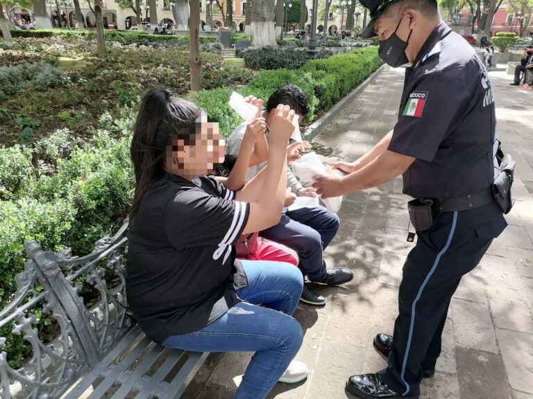 Más de cuatro mil personas han sido apoyadas en Tlaxcala Capital para imprimir su certificado de vacunación COVID    