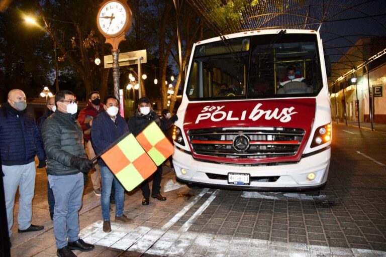 Dan Banderazo de Salida al “Polibus”