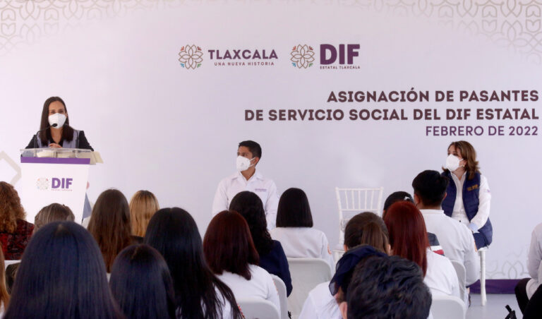 Inician servicio social en el Sedif 30 pasantes de medicina, odontología y nutrición