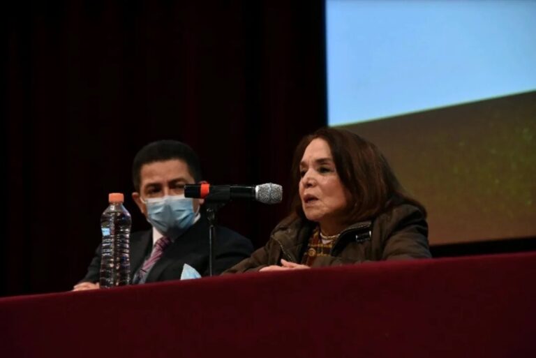 Concluye Ciclo de Ponencias por el Centenario de Desiderio H. Xochitiotzin