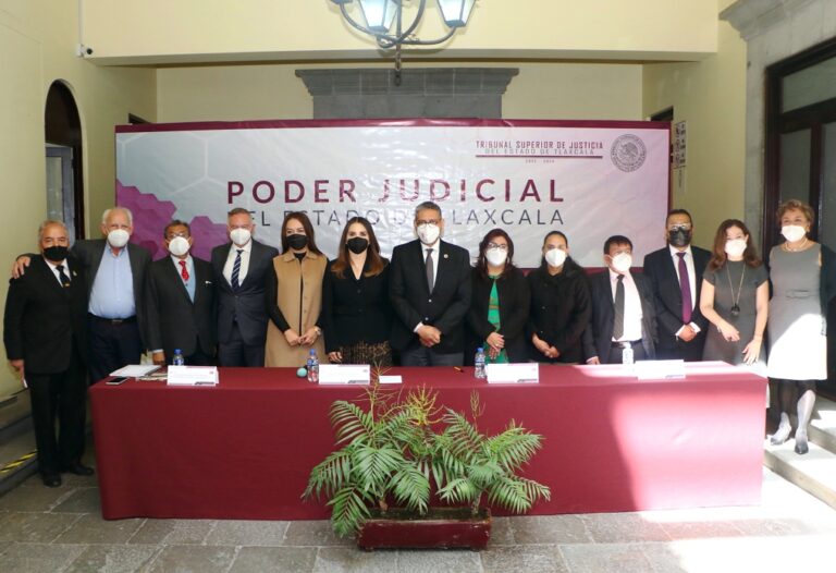 Firme el trabajo interinstitucional entre la UATx y el Poder Judicial