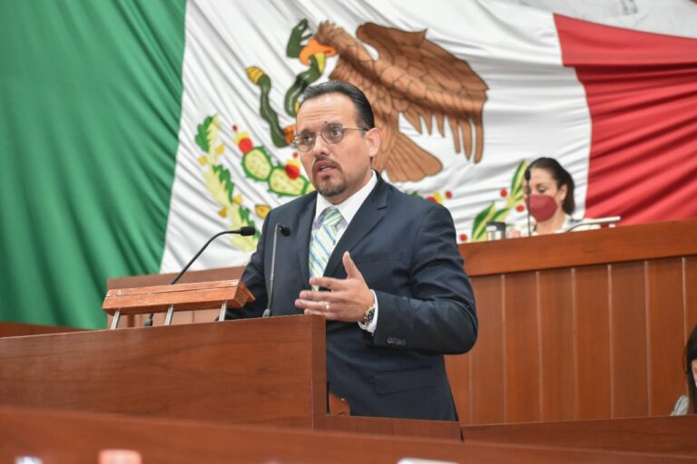 Con Responsabilidad, el PRD en Congreso, Acompaña Iniciativas del Gobierno Estatal: Cambrón