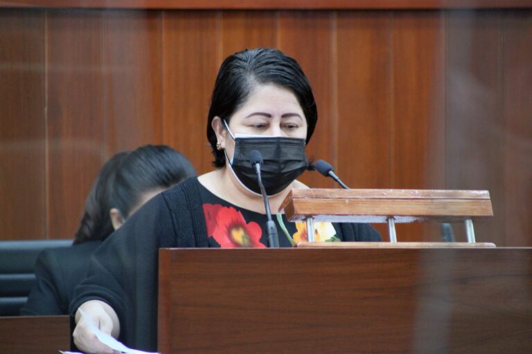 Comisión de Finanzas y Fiscalización propone dotar de facultades administrativas al presidente Antonio Díaz Varela   