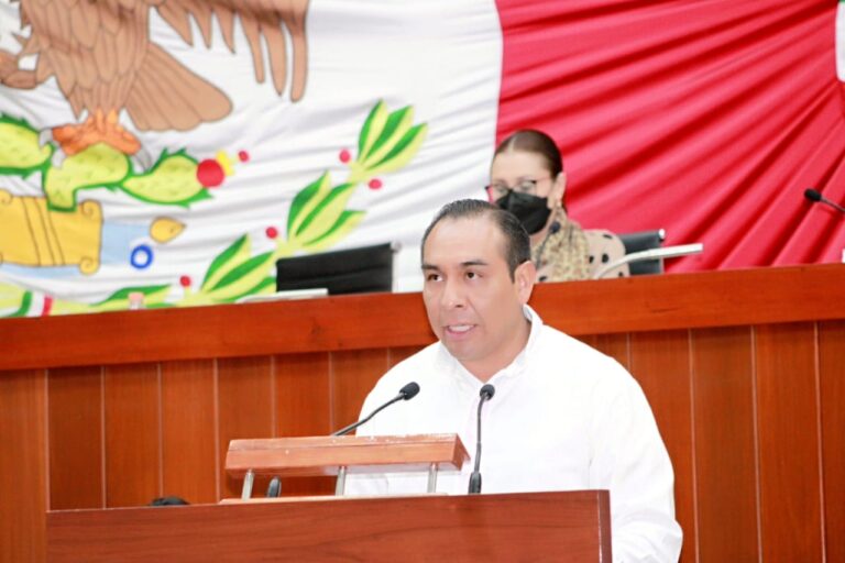 Propone Miguel Ángel Caballero Yonca se incluya enseñanza de la lengua materna