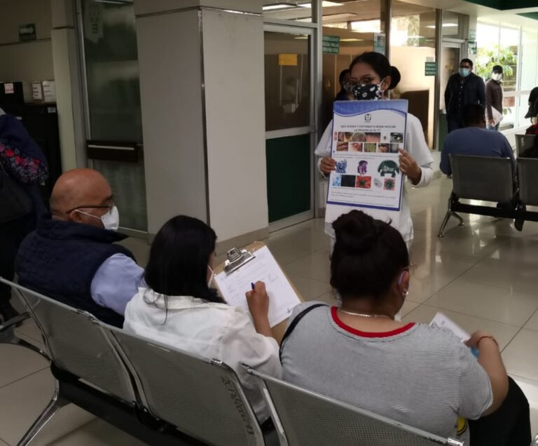 Unidades de Medicina Familiar del IMSS en Tlaxcala orientan sobre uso del condón
