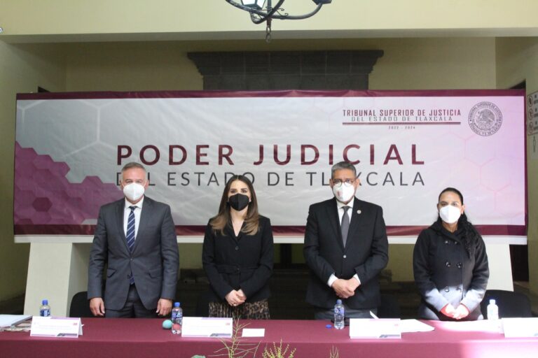 Presentan TSJ y UATx Competencias Argumentativas de los Jueces del Poder Judicial